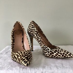Vince Camuto Kain 2 Spotted Snow Cheetah